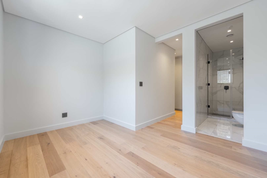 5 Bedroom Property for Sale in Camps Bay Western Cape